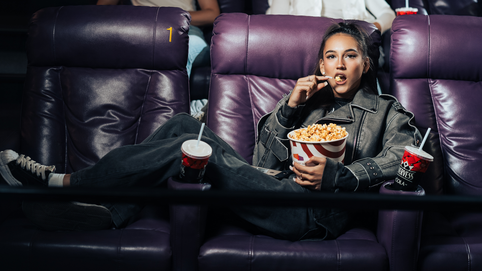 кинотеатр с мягкими креслами екатеринбург удобно